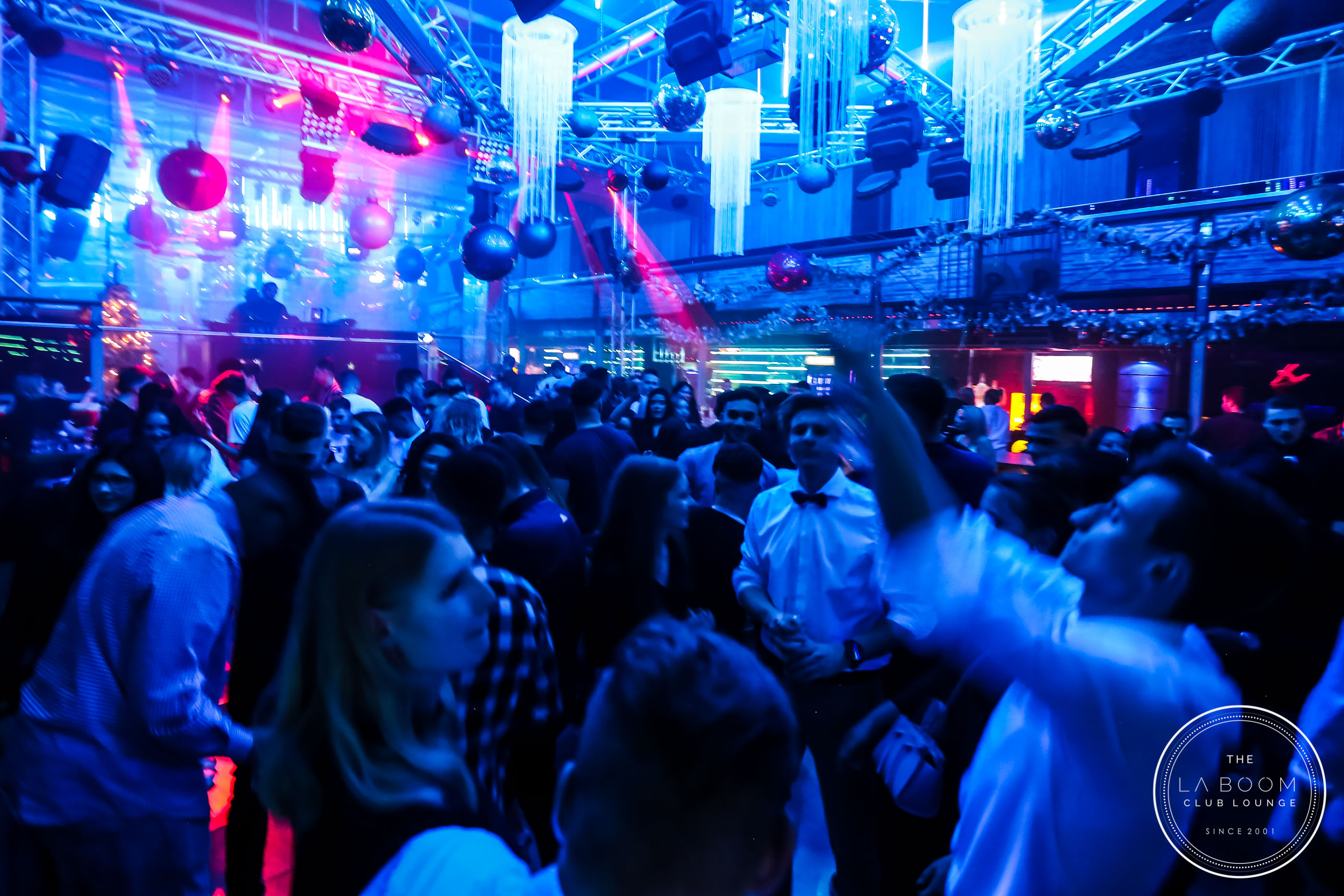 04.01 Happy New Dance