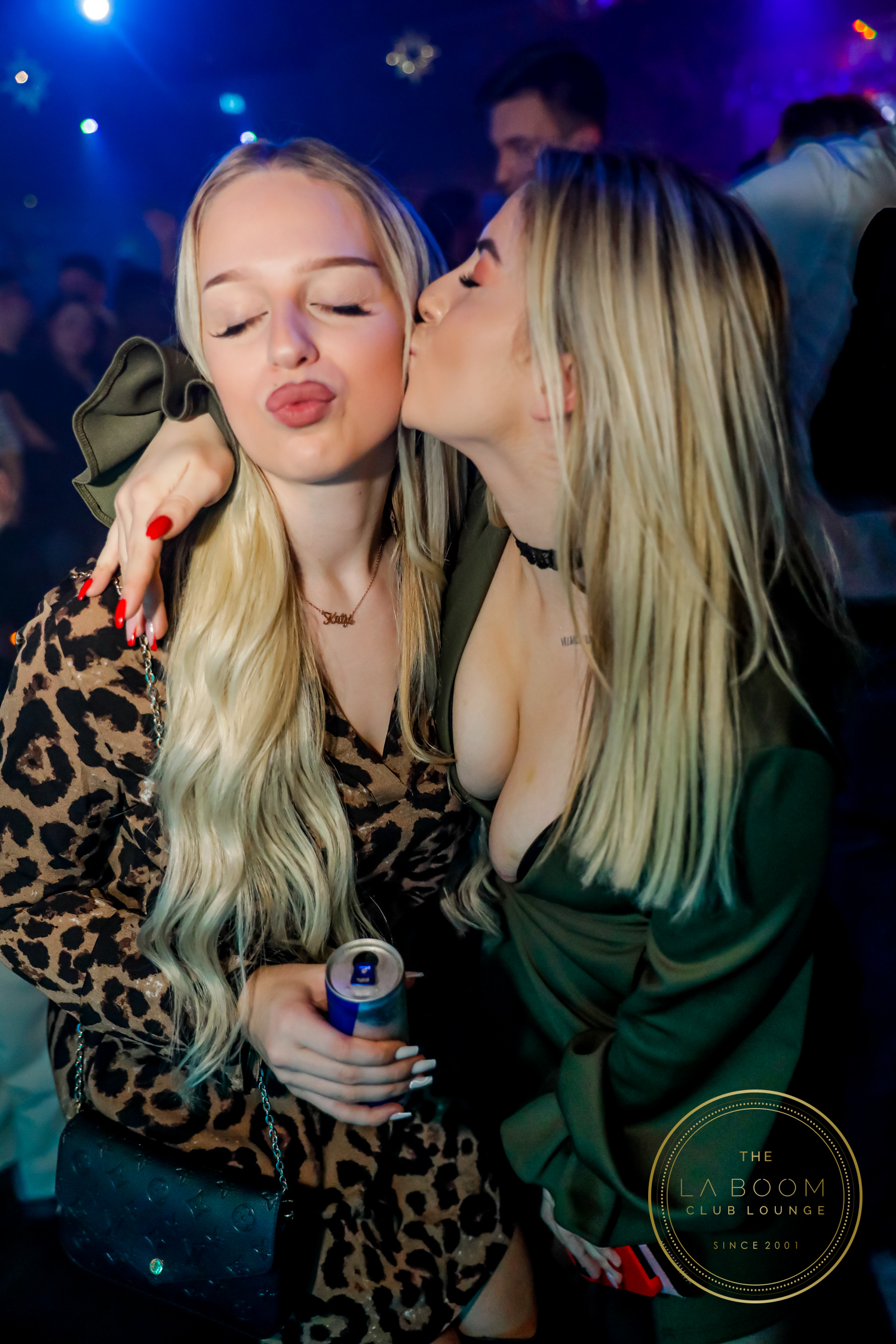  E2A0402